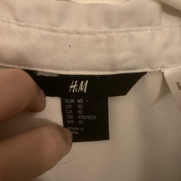 White Loose Fitting, Button Up Tank Top. - Picture 2 of 2